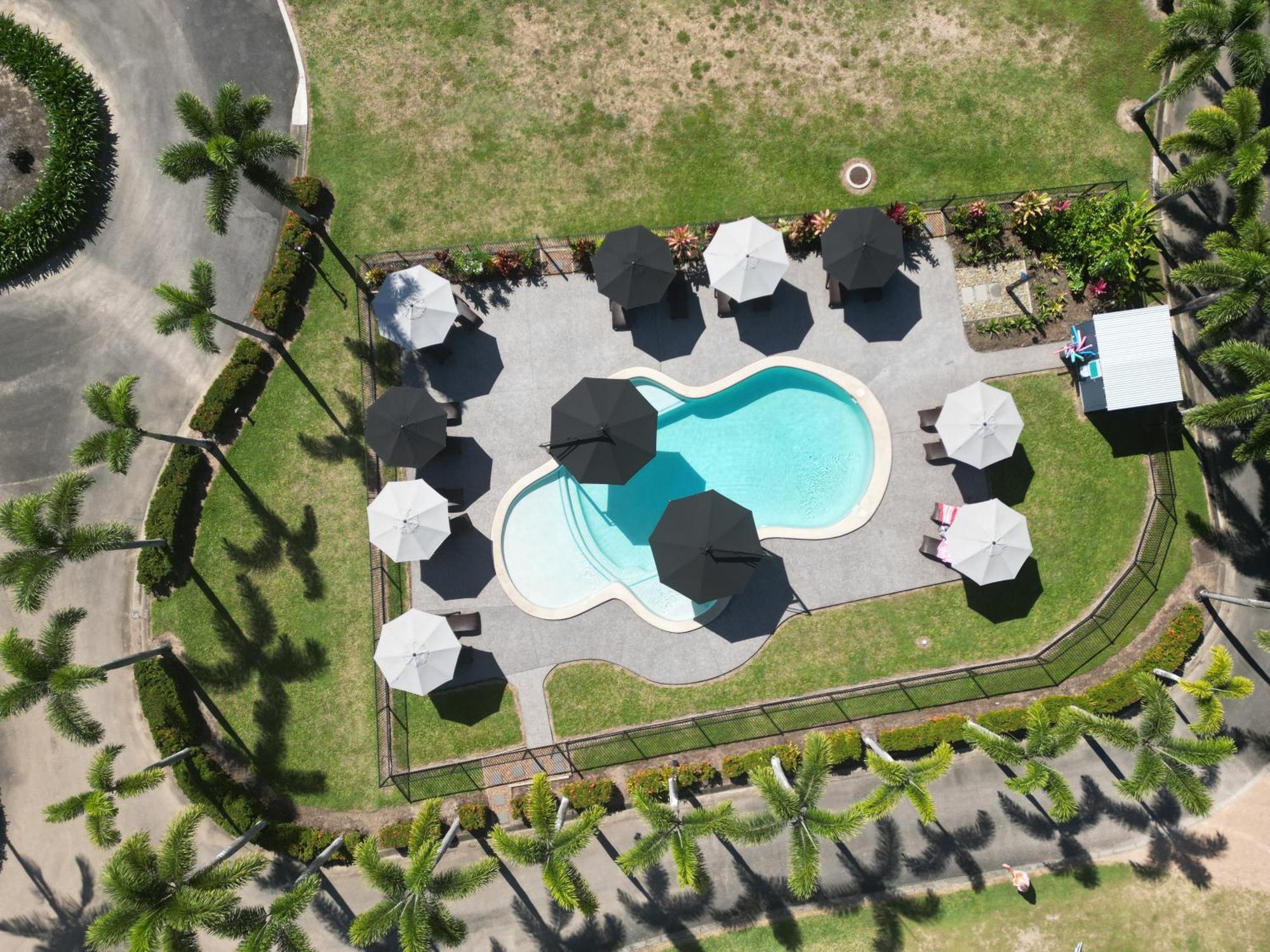 Bali Hai Child Free Holiday Park Mission Beach Buitenkant foto